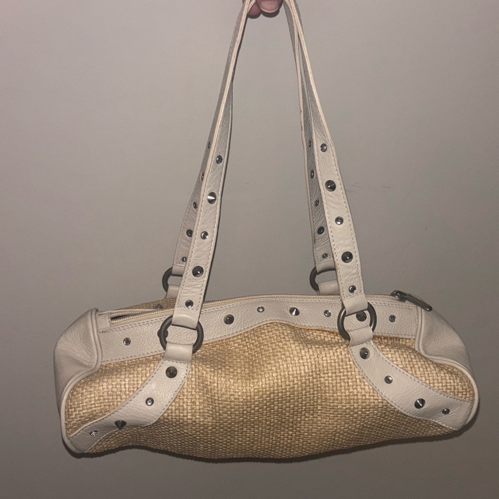 Rare vintage woven raffia purse!